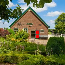 Pothuus 2 persoons vrijstaand huis met vrij uitzicht in de Achterhoek, Hotel in Ruurlo
