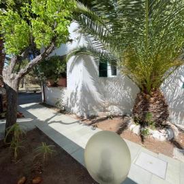 SUNLOVE Vieste - Apartament & Area Camper, hotel di Lupetto
