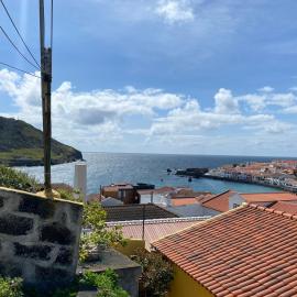 Relaxing house by the beach - Casa Rosa, hotel in Horta