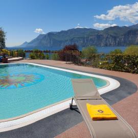 Villa Treccani Apartments, hotel a Malcesine