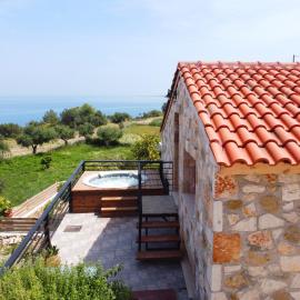 Casa Petra - Stone Cottage Farmhouses, hotel a Argasi