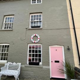 The Old Crab Shop. PERFECT location & sea views., hotelli kohteessa Cromer
