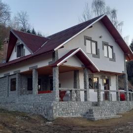 Cabana Belvedere Dragoslavele, хотел в Dragoslavele