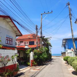 ThaiMex Cafe & Homestay Backpackers- Adults Only, хотел в Прачуап Кири Кан