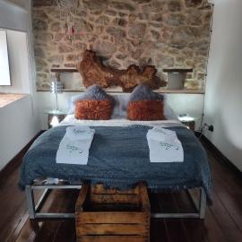 La casa de la Tina، فندق في Porquera de Santullán