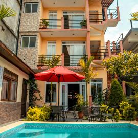 El Delfin Hotel y Restaurante, hotel a San Pedro La Laguna