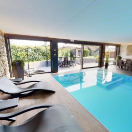 Ferienhof A&B Wellness Villa 6 personen: Büllingen şehrinde bir otel
