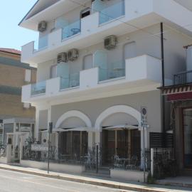 Hotel Solaris, hotel din Giulianova