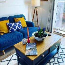Charming, cosy waterside retreat in Gimingham, North Norfolk