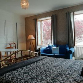 3 Place des Arbres, Chambres D'Hôtes, Felletin, hotel en Felletin