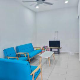 TheREHAT Homestay Kijal Terengganu, hotel in Kijal