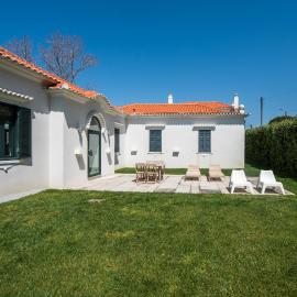 Casas São João by Ana Ferro Rentals، فندق في Arcozelo