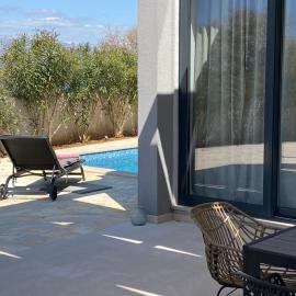 Villa Andrea – hotel w mieście Sutivan