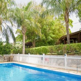 Eden Ramot Chalets, hôtel à Moshav Ramot