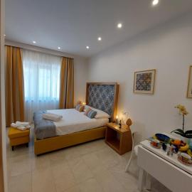 Viesnīca Mistral Luxury Suites Sorrento