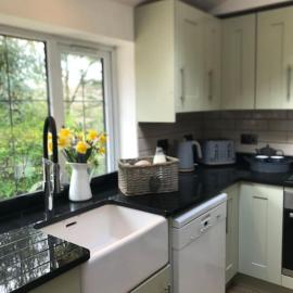 Coombe Edge Cottage, hotell sihtkohas Honiton