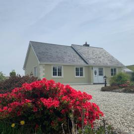 Joe's Place, Central Location West Cork near Clonakilty, Hotel in Ballingurteen