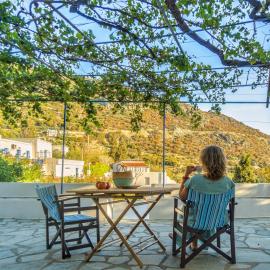"The Pomegranate House" - Tranquil Retreat, hotel u gradu Palaiópolis