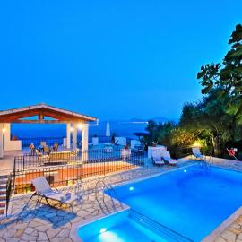 Villa Alexandros, hotel in Katávolos
