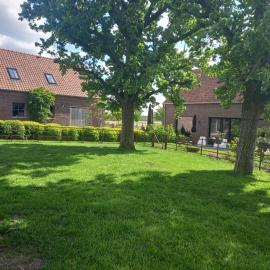 Het Meikenshof, Hotel in Dentergem