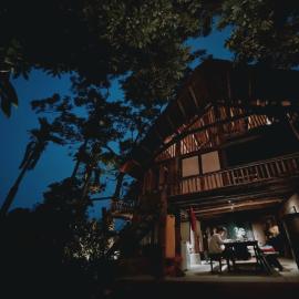 Mô he, Hotel in Sơn Tây