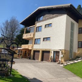 WeiXL Schi&Bike Appartements-Bike in&Bike out neben Wexl Trails Bikepark, hotel in Sankt Corona am Wechsel