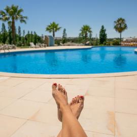 Villa facing the pool by Algarve Dream Holidays, hotel v mestu Fontainhas