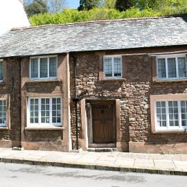 The Oval, hotel in Dunster