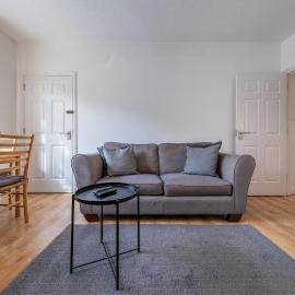 Stansted Airport & Bishops Stortford Town Centre Professional Apartment, hotel in Bishops Stortford