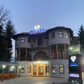 Rooms5E: Plav şehrinde bir otel