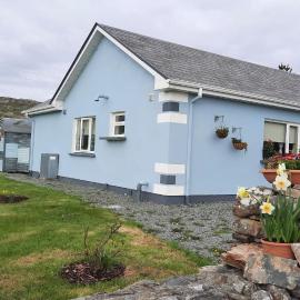 Clifden Wildflower Cottage - Clifden Countryside Lettings, hotel in Clifden