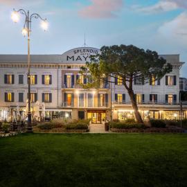 Viesnīca Hotel Mayer & Splendid - Wellness e Spa Dezencāno del Gardā