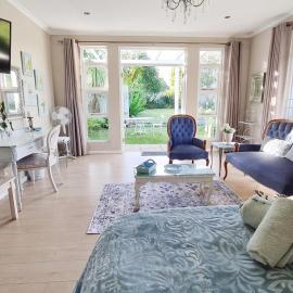 Cherry Berry Lodge, hotell sihtkohas George