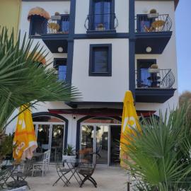 Marina Sahil Hotel, hotel a Cesme
