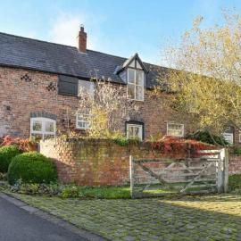 The Coach House, hotel sa Tilston