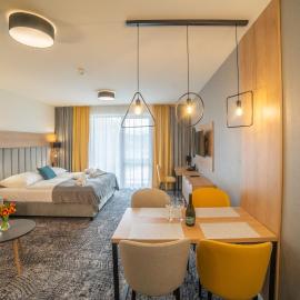 Lux apartmán v hoteli Akvamarín Bešenová 702, hotel in Bešeňová