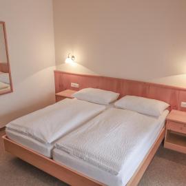 Gasthof Pension Pichlernwirt, хотел в Himmelberg