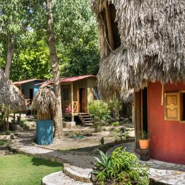 Alice Guesthouse, hotel a El Remate
