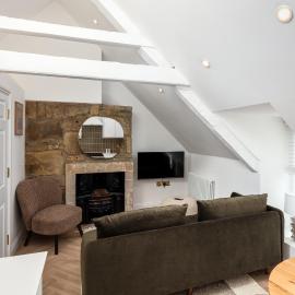 Luxe Design - Boutique Apartment - Heart of Rothbury, Hotel in Rothbury