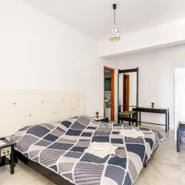 Angela Apartments new listing, hotel en Marathi