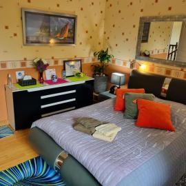 TiNat chambre avec grand jardin, parking gratuit, hotel em Douarnenez
