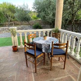 Domaine de Saxe-Roux, 2 Bed Cottage, Sauve, hotel sa Sauve