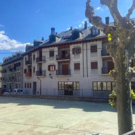 APARTAMENTO TURIETO (BROTO-ORDESA), ξενοδοχείο σε Broto