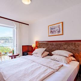 Hotel Dalmacija – hotel w mieście Vela Luka
