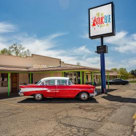 The Atomic Blue Motor-Inn, hotel in Monticello