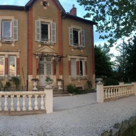 Cronat में, होटल Le manoir de la Source au bord de l'EuroVélo 6