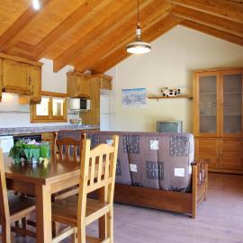 Apartamentos Chuanon, hotel di Sahun