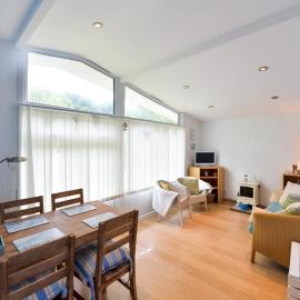Gower BEACH Staycation Caswell Bay - Sleeps 4 - Pass the Keys