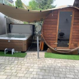 4 * Wohnung SPA Whirlpool & Sauna in Seenähe, hotel en Ramsberg