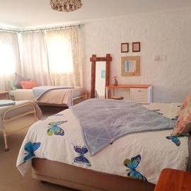 Rheola's Guest Cottage, hotel a Harrismith